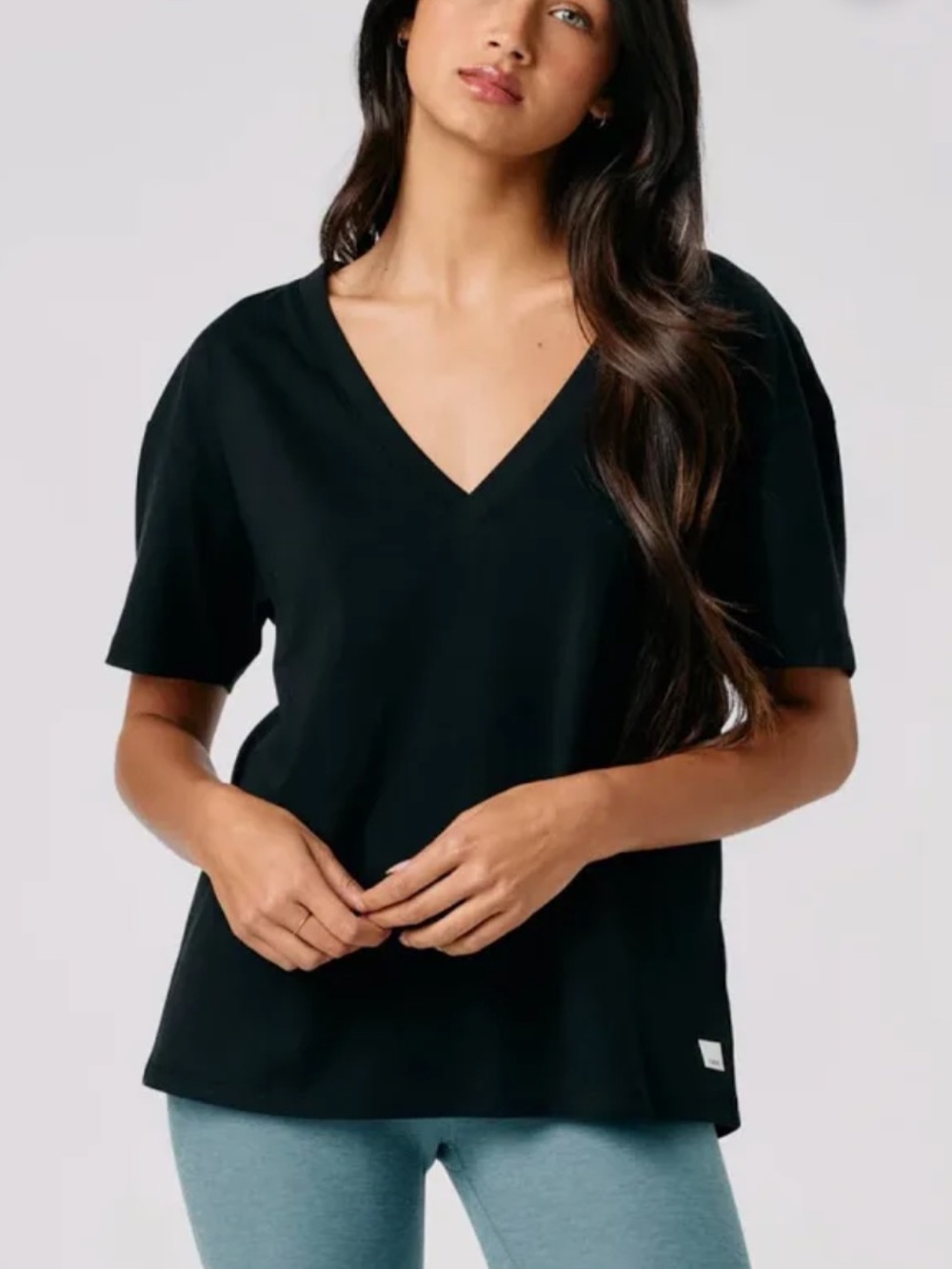 Vuori Sutton V-Neck Top - Black size small NWT